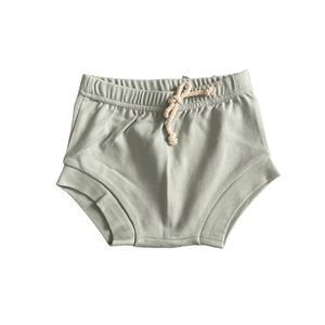 6-12M - Organic cotton diaper shorts.